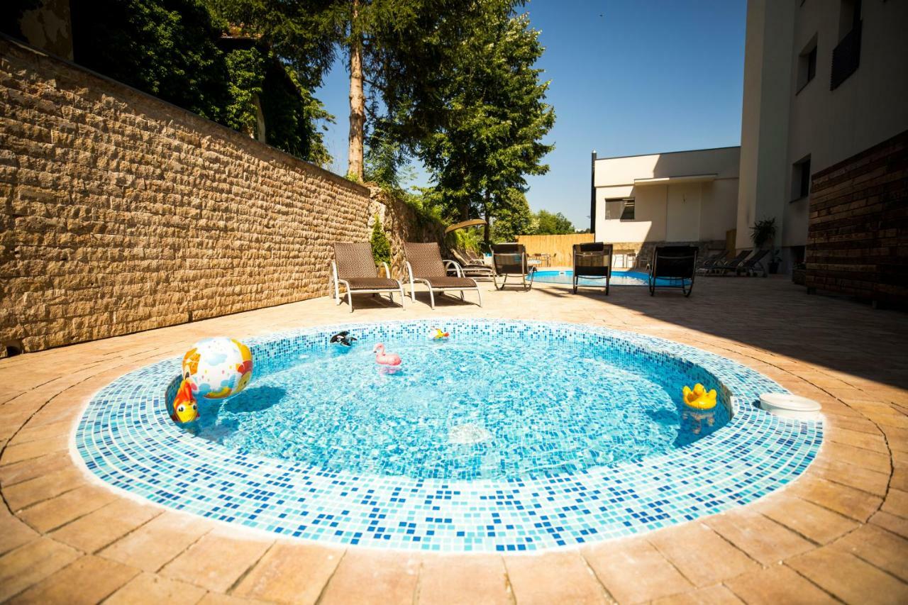 Vrnjačka Banja A Hoteli - Hotel Slatina מראה חיצוני תמונה